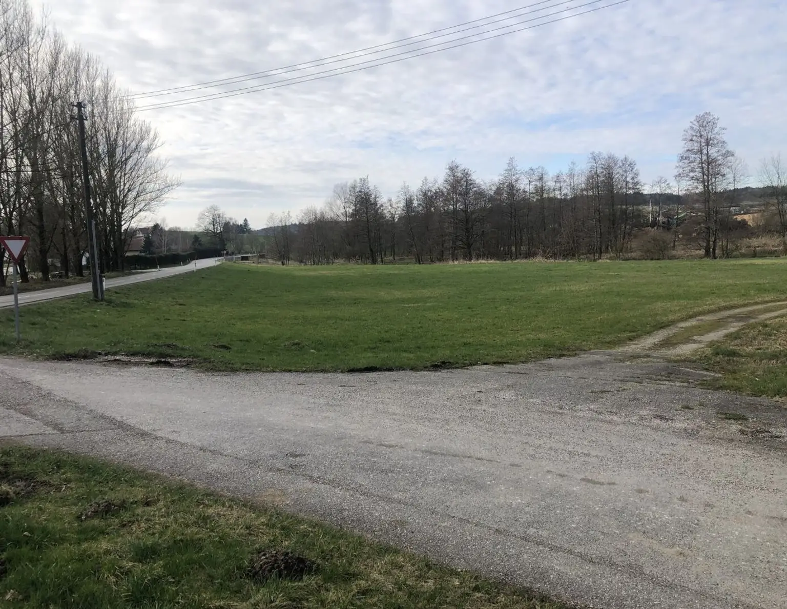 Grundstück mit Widmung "MB" (eingeschränktes gemischtes Baugebiet) in Raab