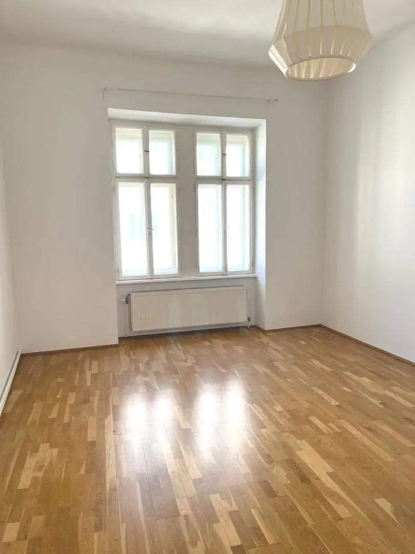 Neubaugasse Obj.3306 a