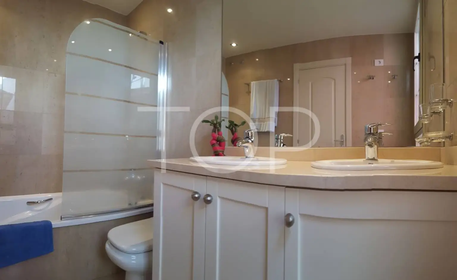 Townhouse-Palm-Mar-Bathroom-Tenerife-1