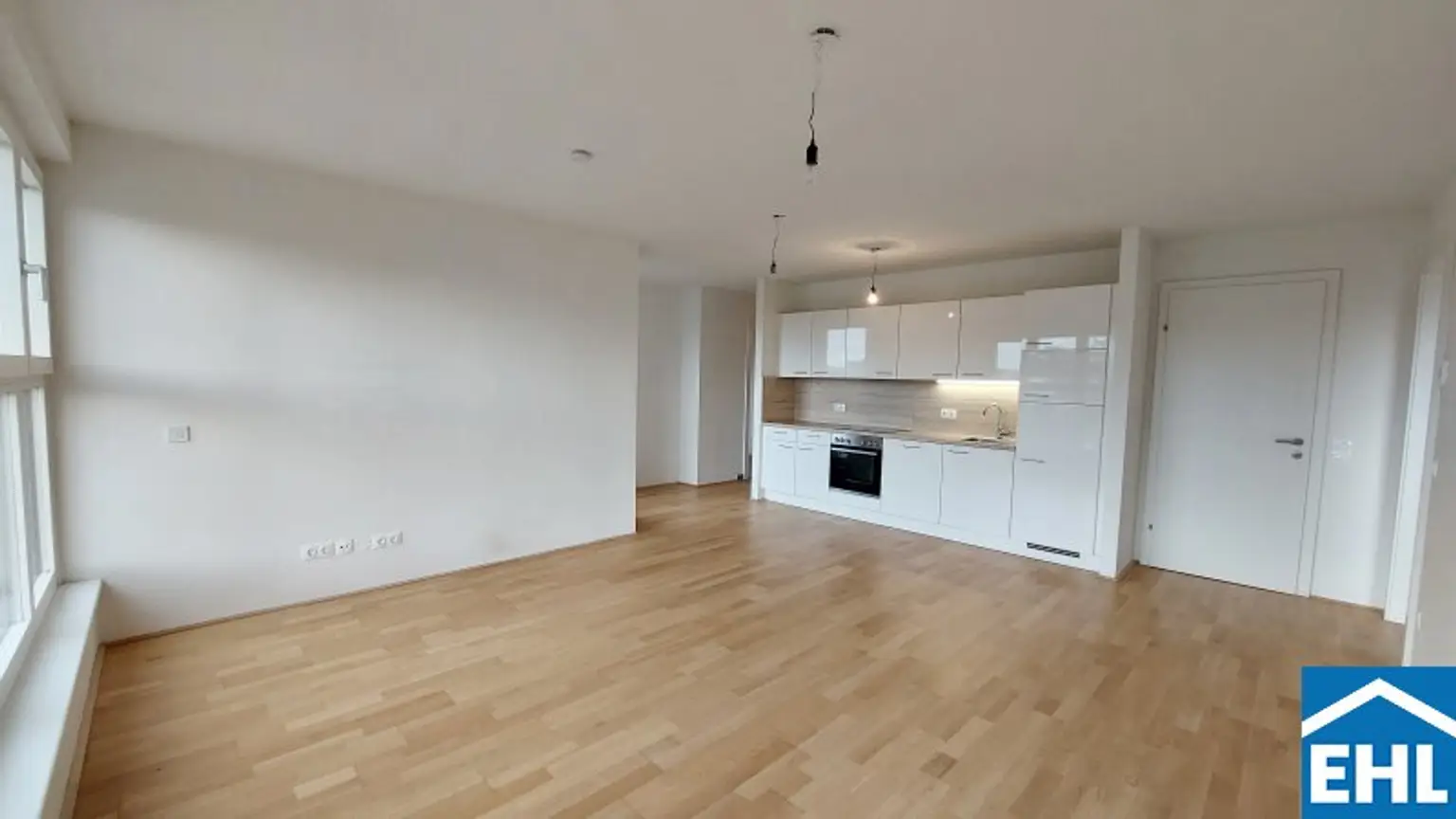 LEOPOLD XXI – Lichtdurchflutete 3-Zimmer-Dachgeschosswohnung mit 2 Balkonen!