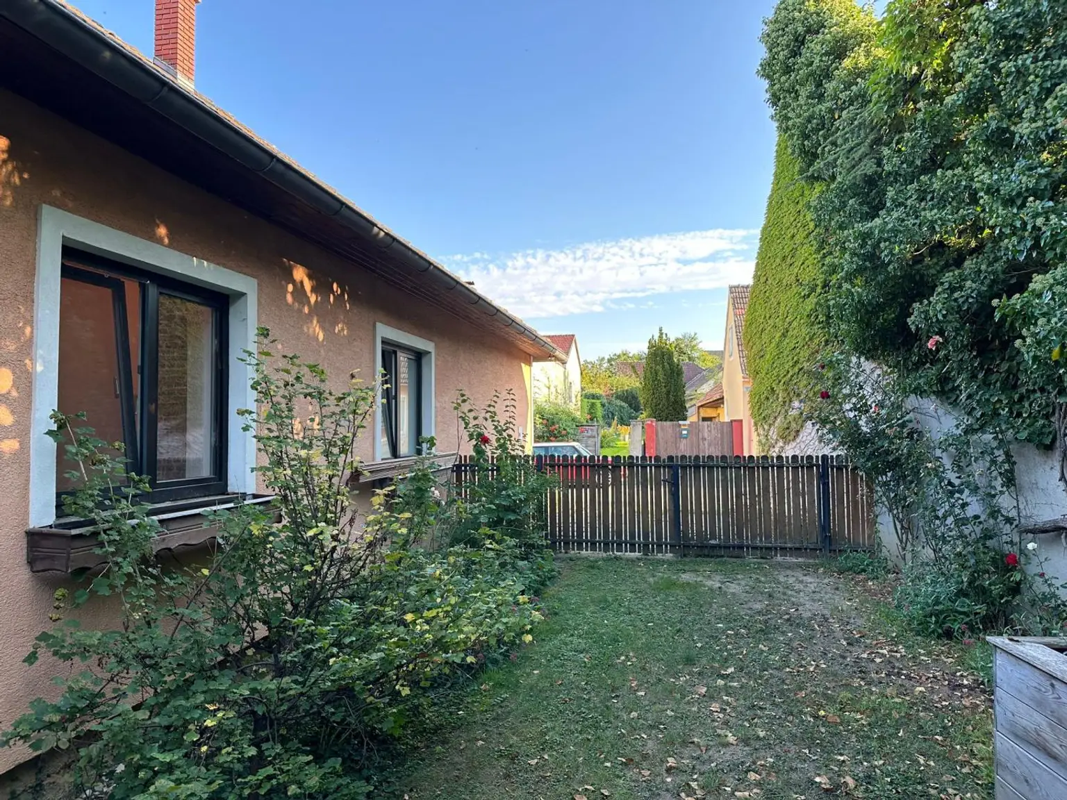 "Haus & Grundstück – Baugrund inklusive!"