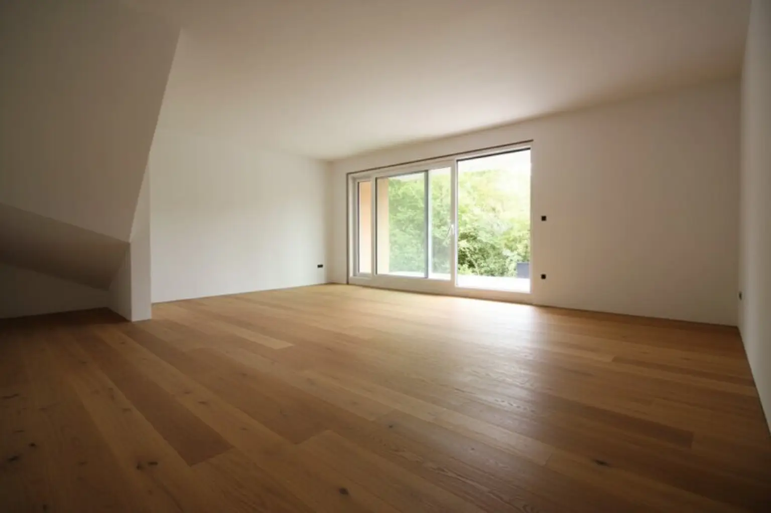 ERSTBEZUG | Familienfreundliches Reihenhaus | 4 Zimmer auf 2 Ebenen mit Terrasse, Balkon & Eigengarten | TOP 4