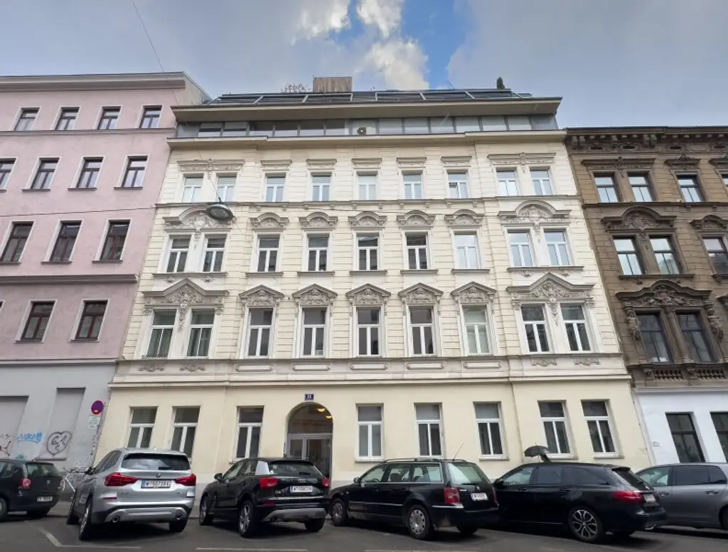 MODERNER ALTBAU - 3 Zimmer - 3. Liftstock
