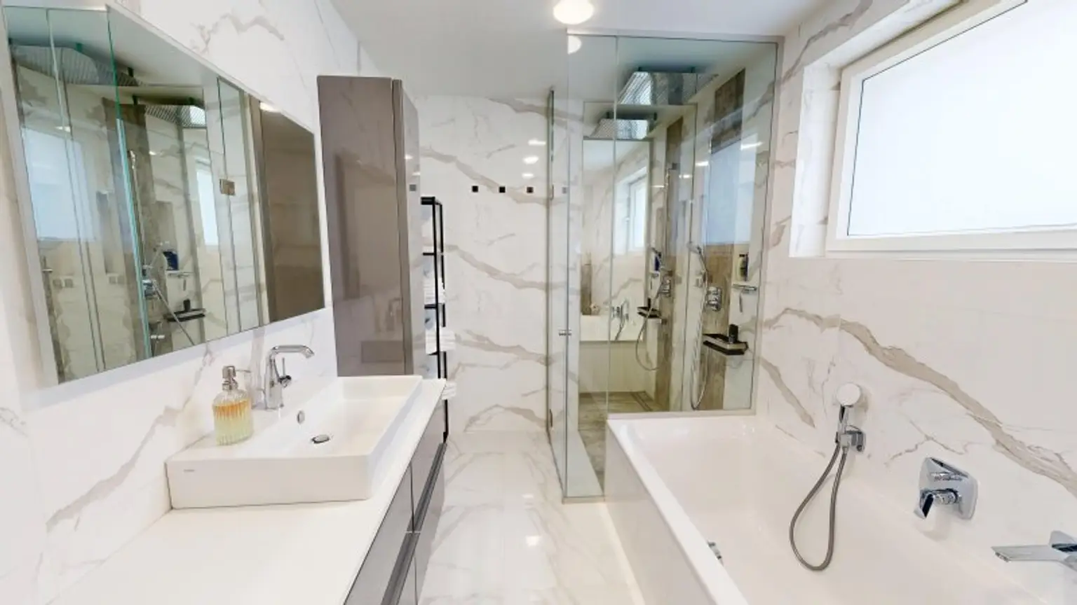 1.OG - Badezimmer