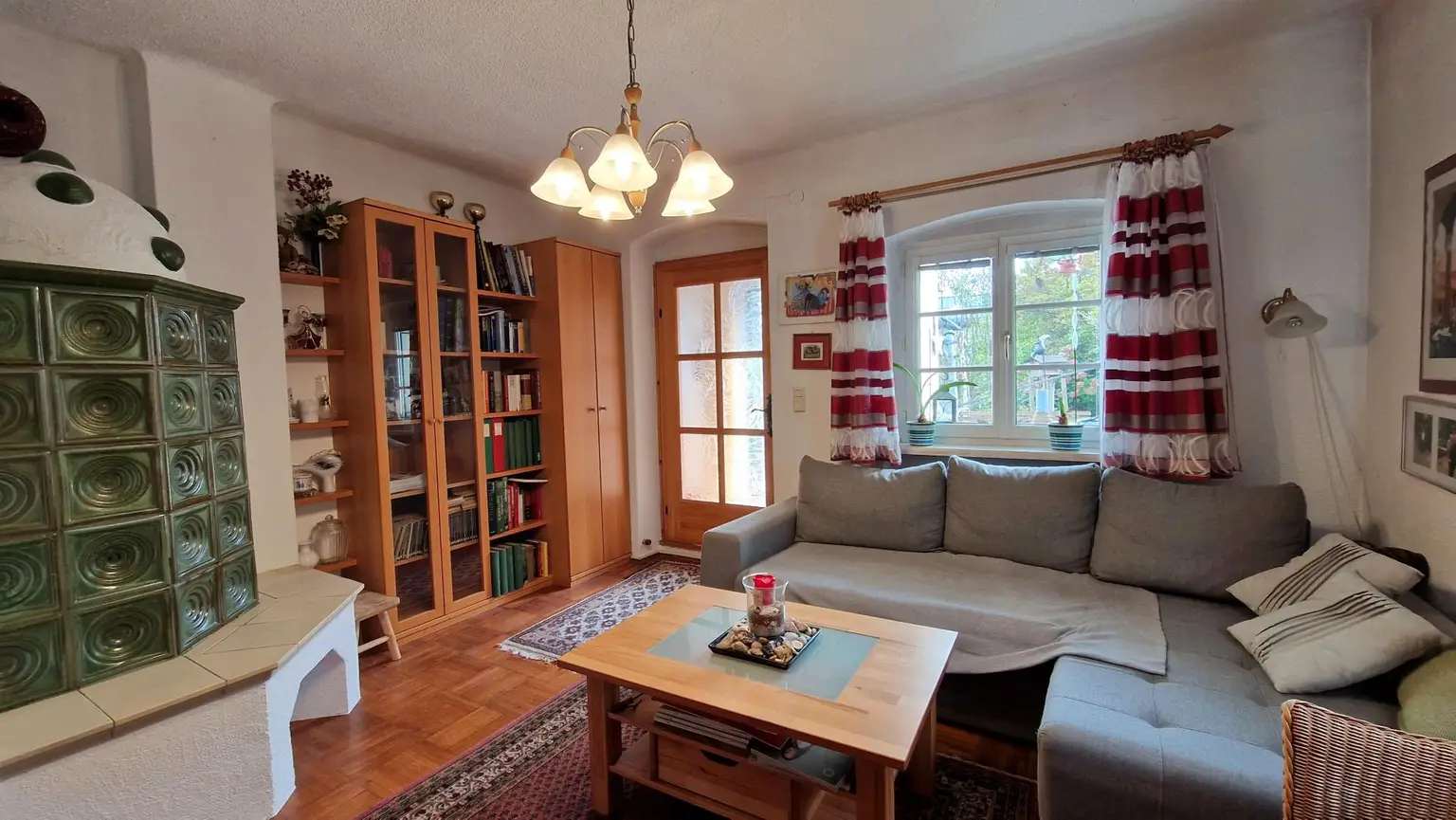 Entzückendes Einfamilienhaus mit Gartenoase in sonniger Lage