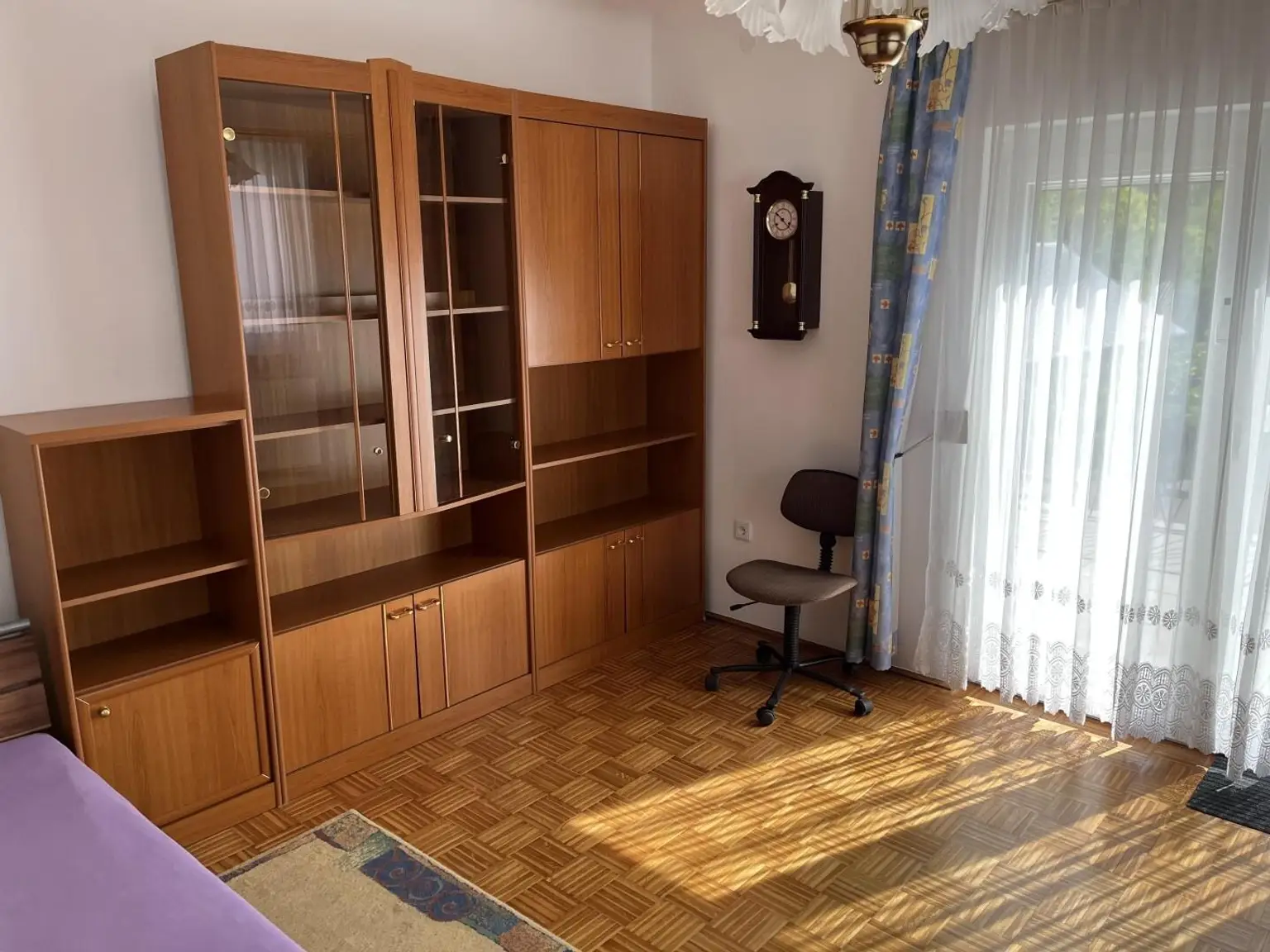 Zimmer 2 OG mit Ausgang auf die Terrasse