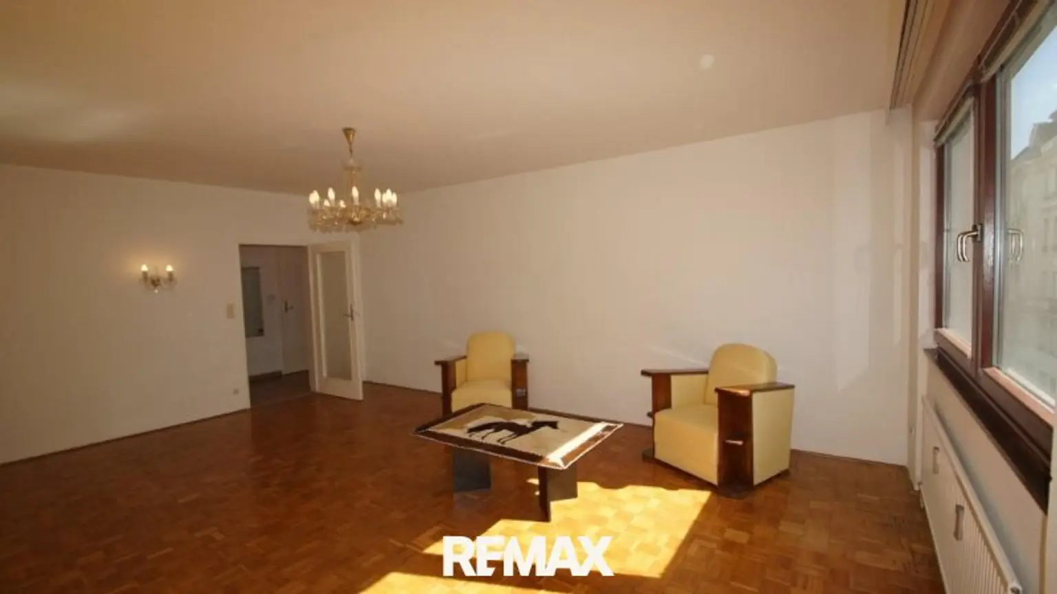 12 Wohnzimmer 1080