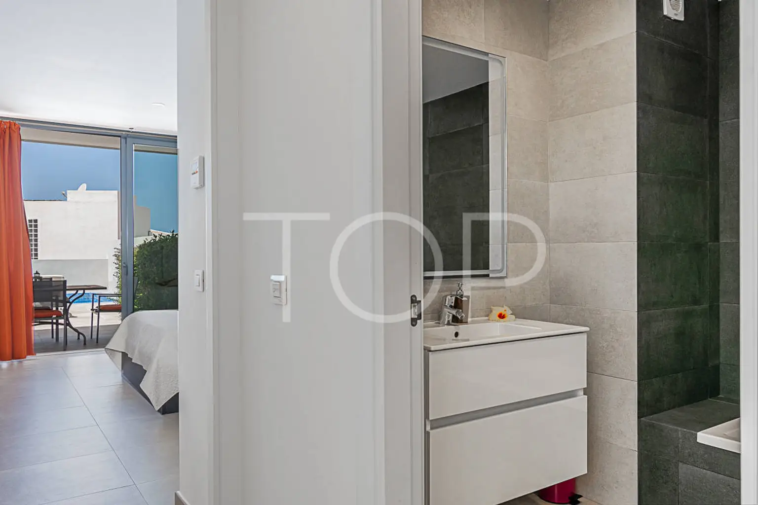 Villa-La-Caleta-Bathroom-Bedroom1-Tenerife