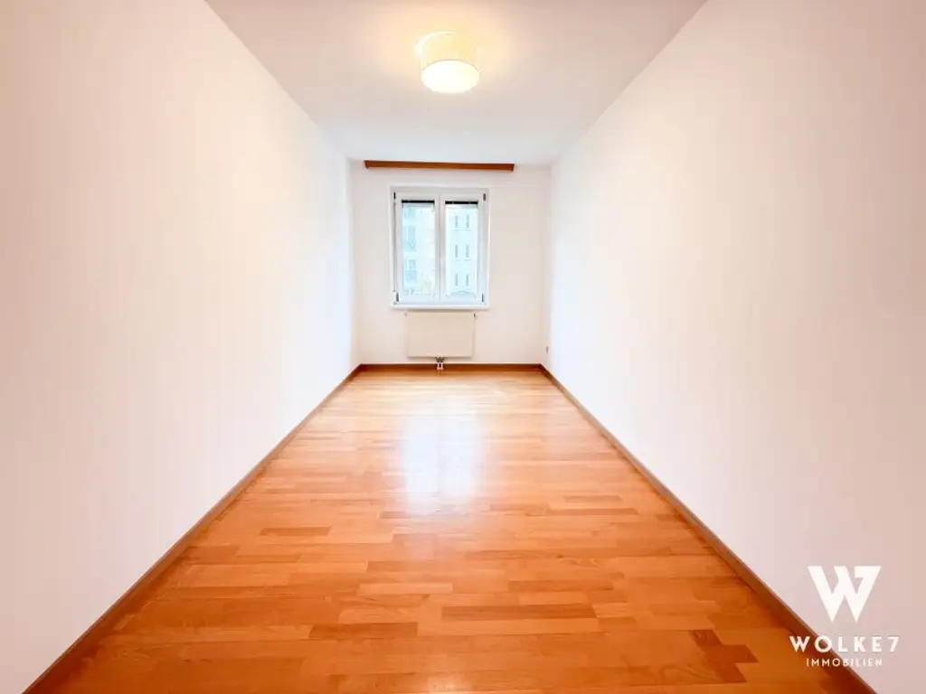 Helle 3-Zimmer-Wohnung mit Tiefgarage in Wiener Neudorf
