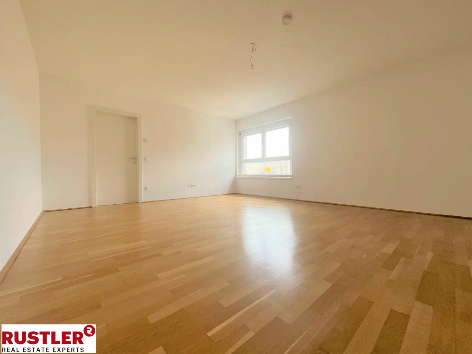 Bis zu 3 Monate MIETFREI! - Gut geschnitten und mit Ausblick - 2-Zimmer Wohnung mit Loggia