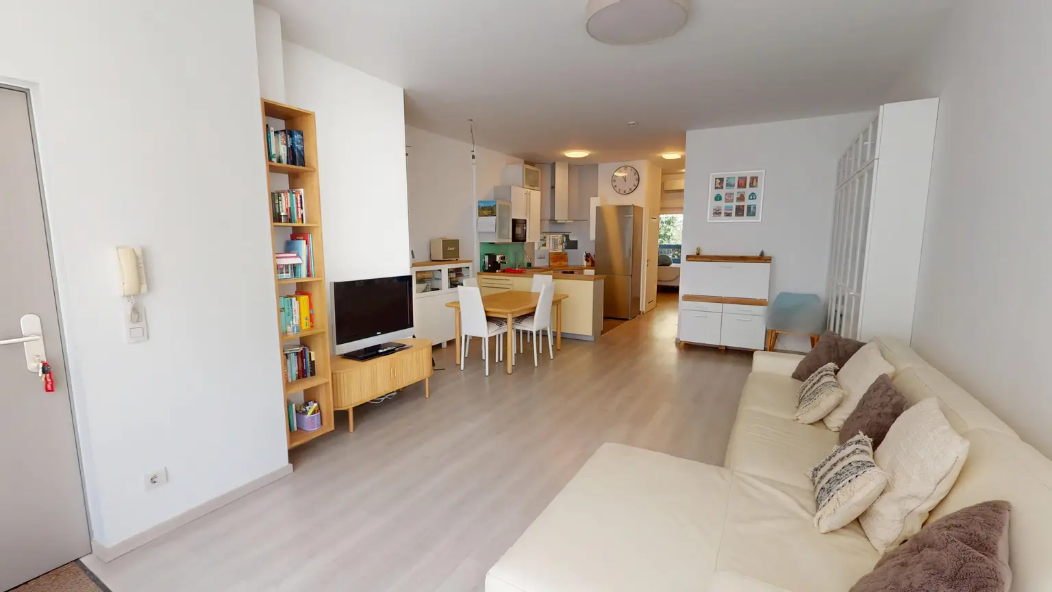 Großzügige 90 m² Wohnung mit Loggia, Grünblick und Top-Anbindung