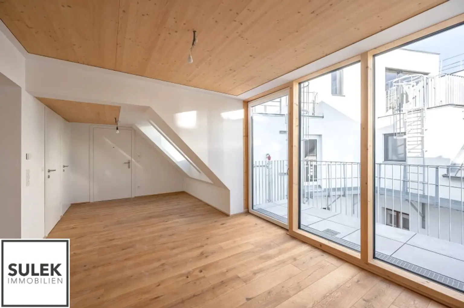 Dachgeschoßwohnung im Herzen des 2. Bezirks – 71 m² Wohnkomfort