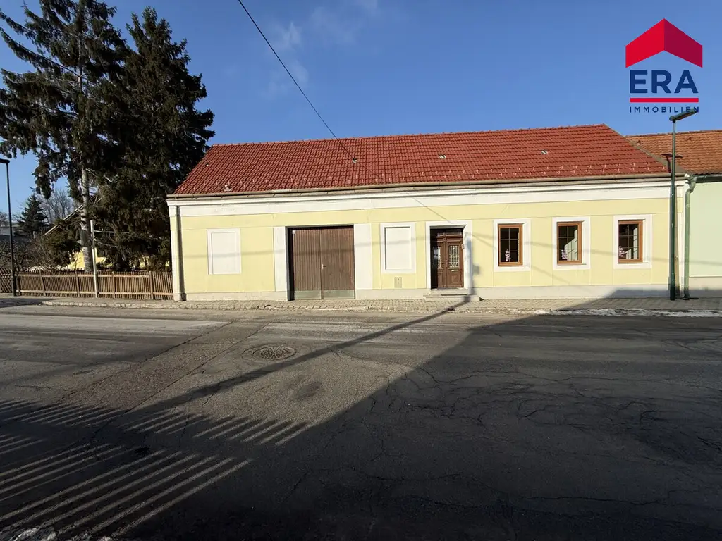 Charmantes Weinviertler Bauernhaus mit handbemalten Fliesen in Ottenthal