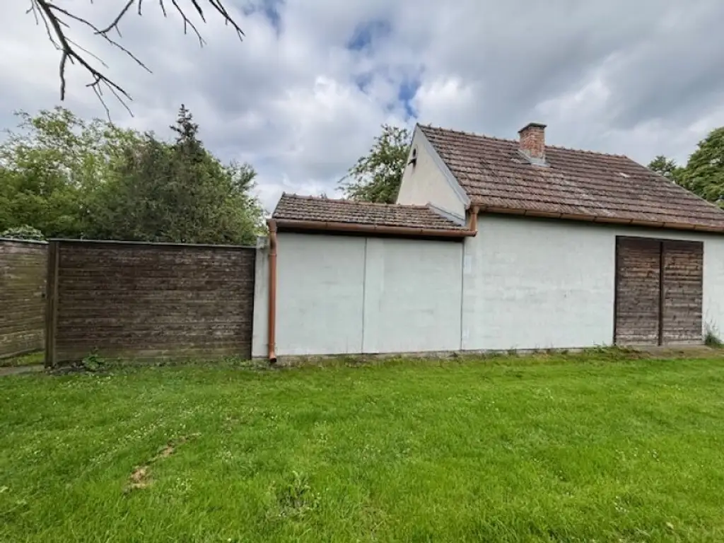 Engelhartstetten - Gediegenes Einfamilienhaus mit großem sonnigen Garten