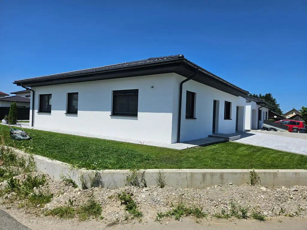Neubau Bungalow in guter Siedlungslage