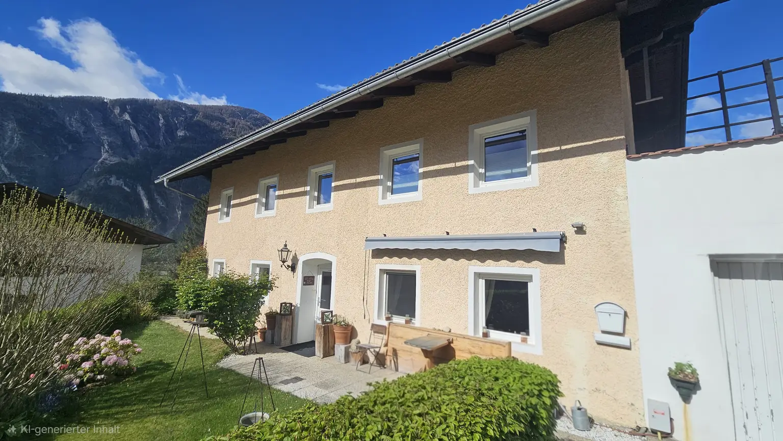 Gepflegtes Landhaus  / Appartementhaus