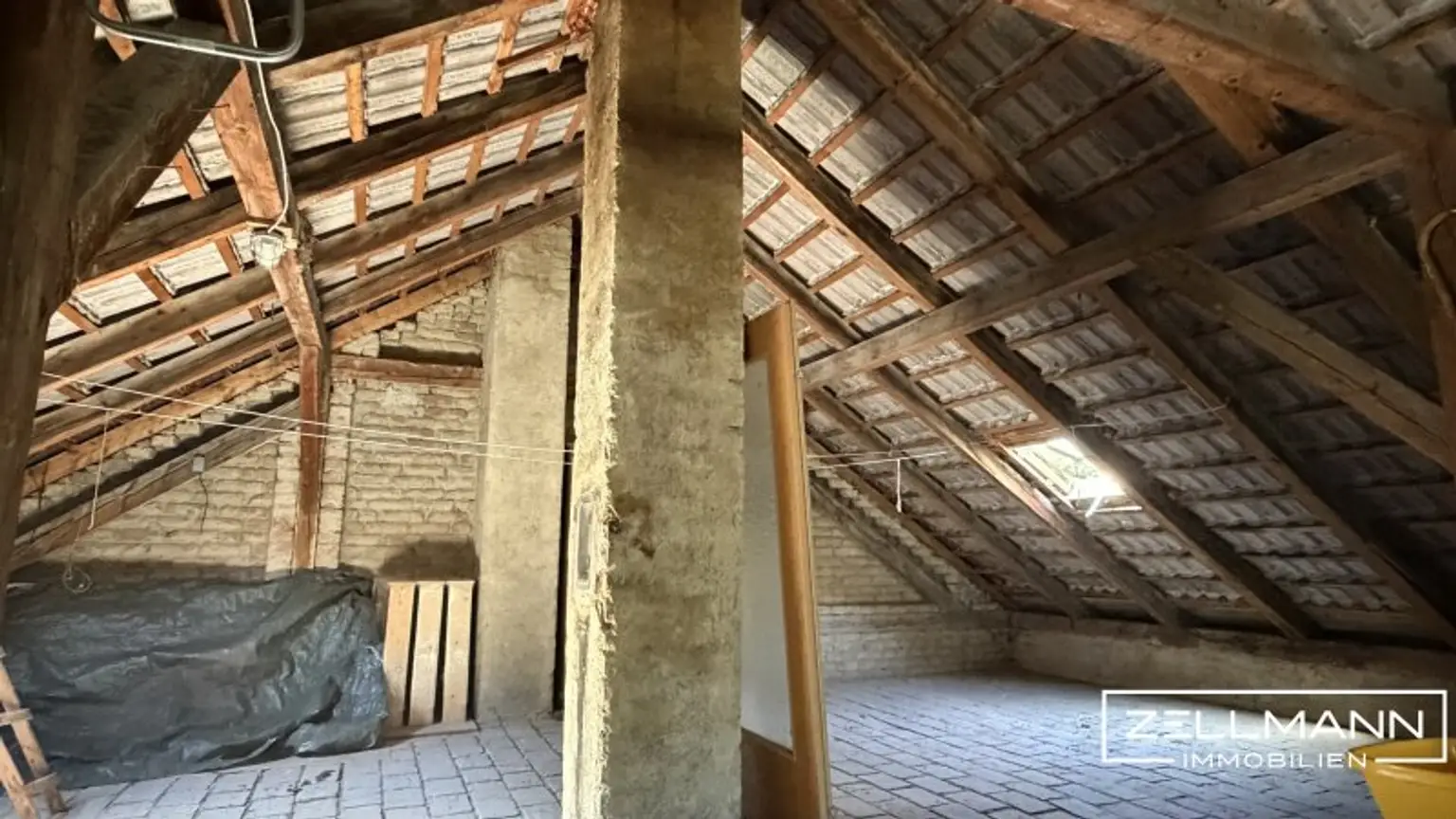 „Wohnen am Wienerwald: Charmantes Haus mit Erweiterungsmöglichkeiten“ | ZELLMANN IMMOBILIEN
