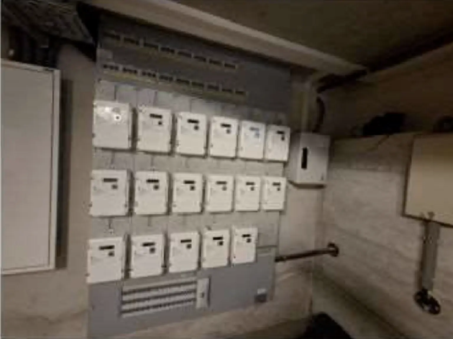 Anlageobjekt mit 16 Apartments, 2Geschäftslokalen und 21 Stellplätzen - wenige Autominuten vom Flughafen Wien entfernt