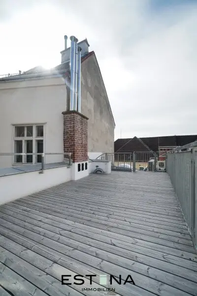 Lichtdurchflutete Dachgeschoss-Maisonette mit großzügiger Dachterrasse - Nahe U4 Pilgramgasse
