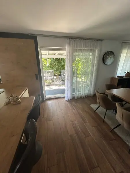 Neuwertiges Traumhaus im Zentrum von Liebenfels: 3 Zimmer, Garten mit fixem Pool & Terrasse Carport  für 499.000 €!