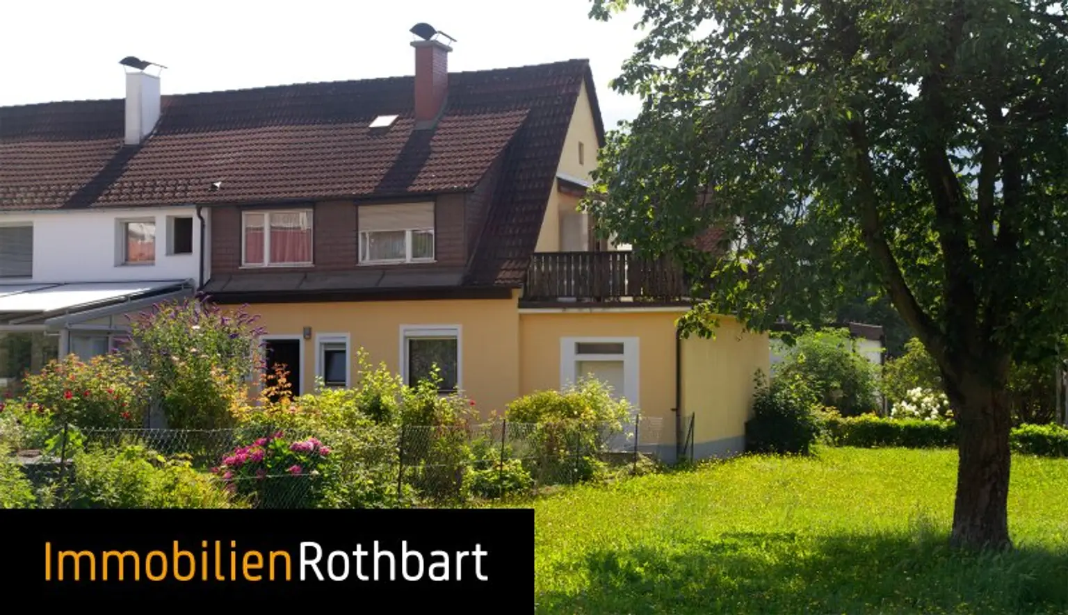 Eckreihenhaus mit Grund und kleinem Vorgarten in ruhiger Wohngegend!