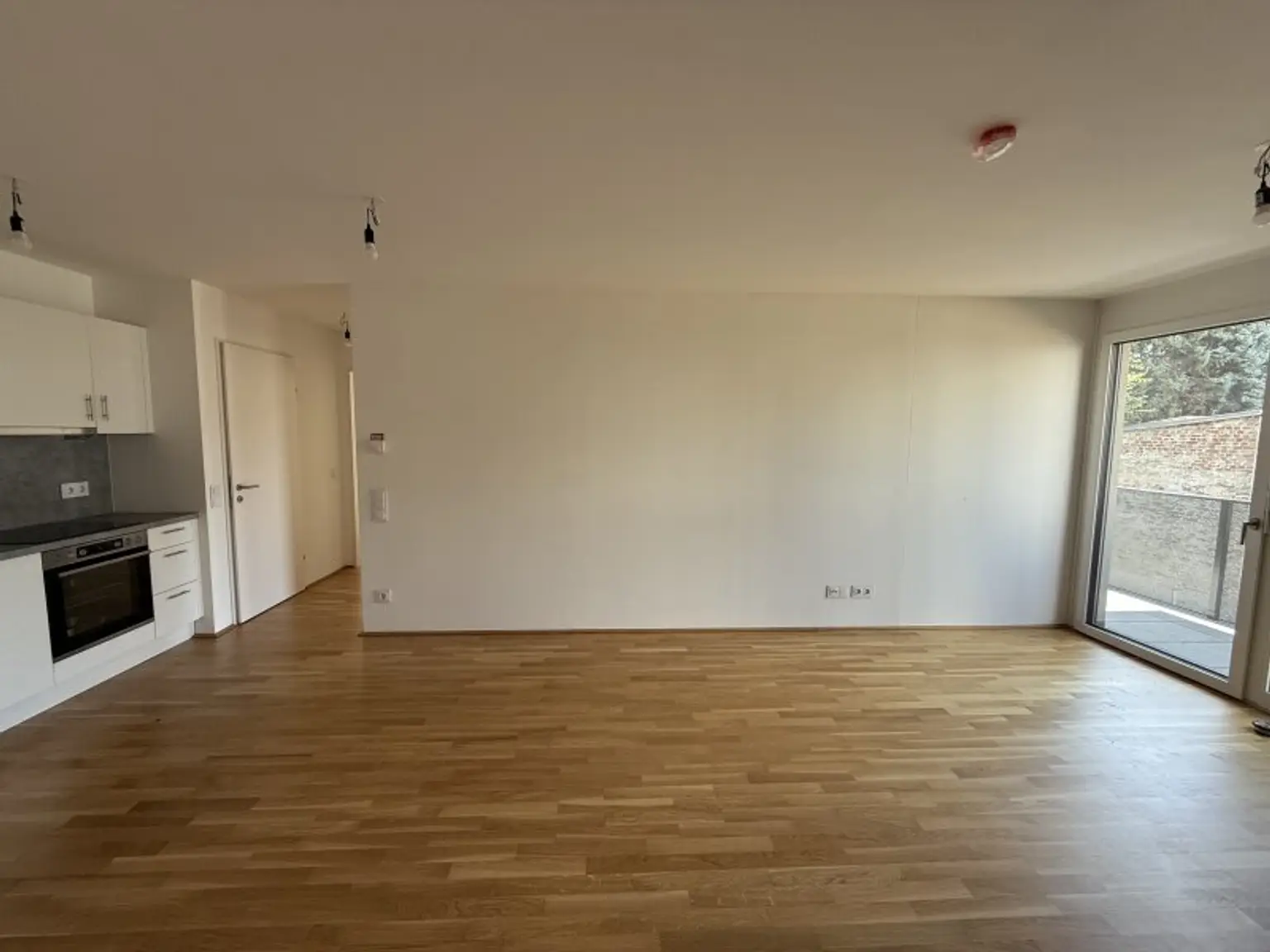 Ruhig aber doch zentral gelegene 3-Zimmer Wohnung in der Donaustadt - ab sofort verfügbar