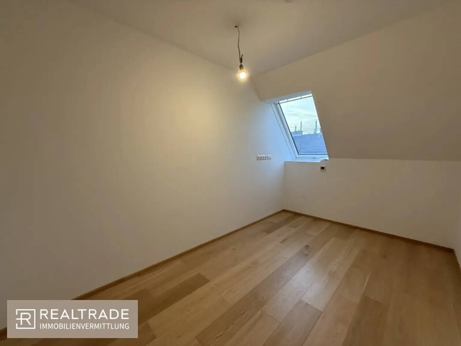 !!! NEU !!! Erstbezug DG-Wohnungen nähe Heinestraße