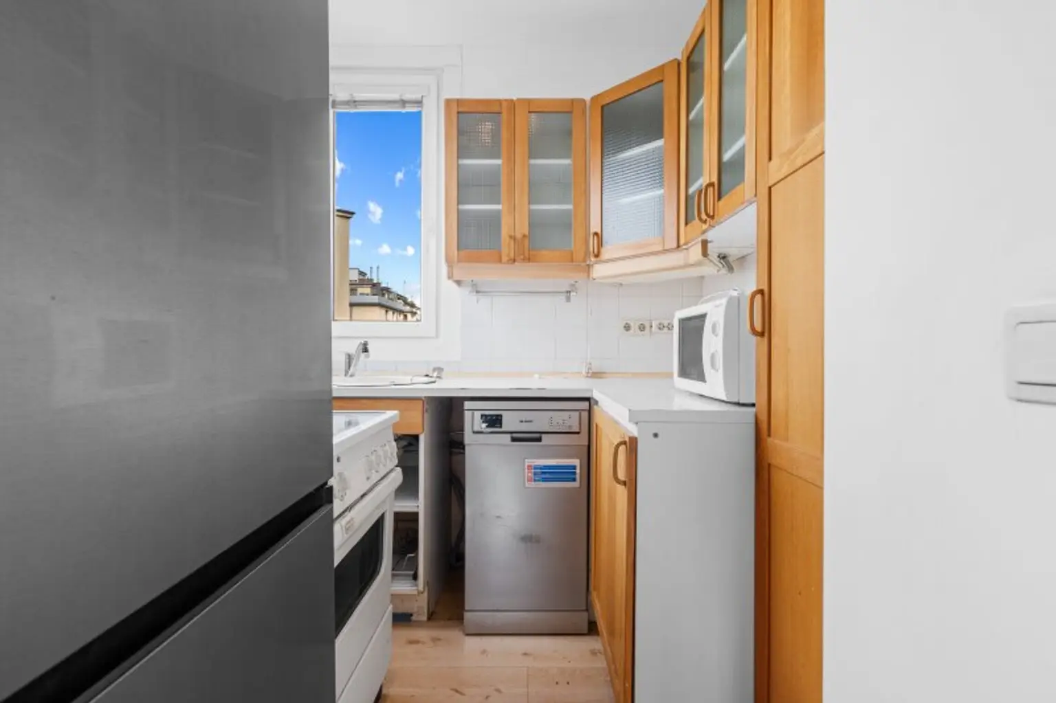 Helle 2-Zimmerwohnung in 1110 Wien, mit kleiner Loggia und perfekter Öffi Anbindung!
