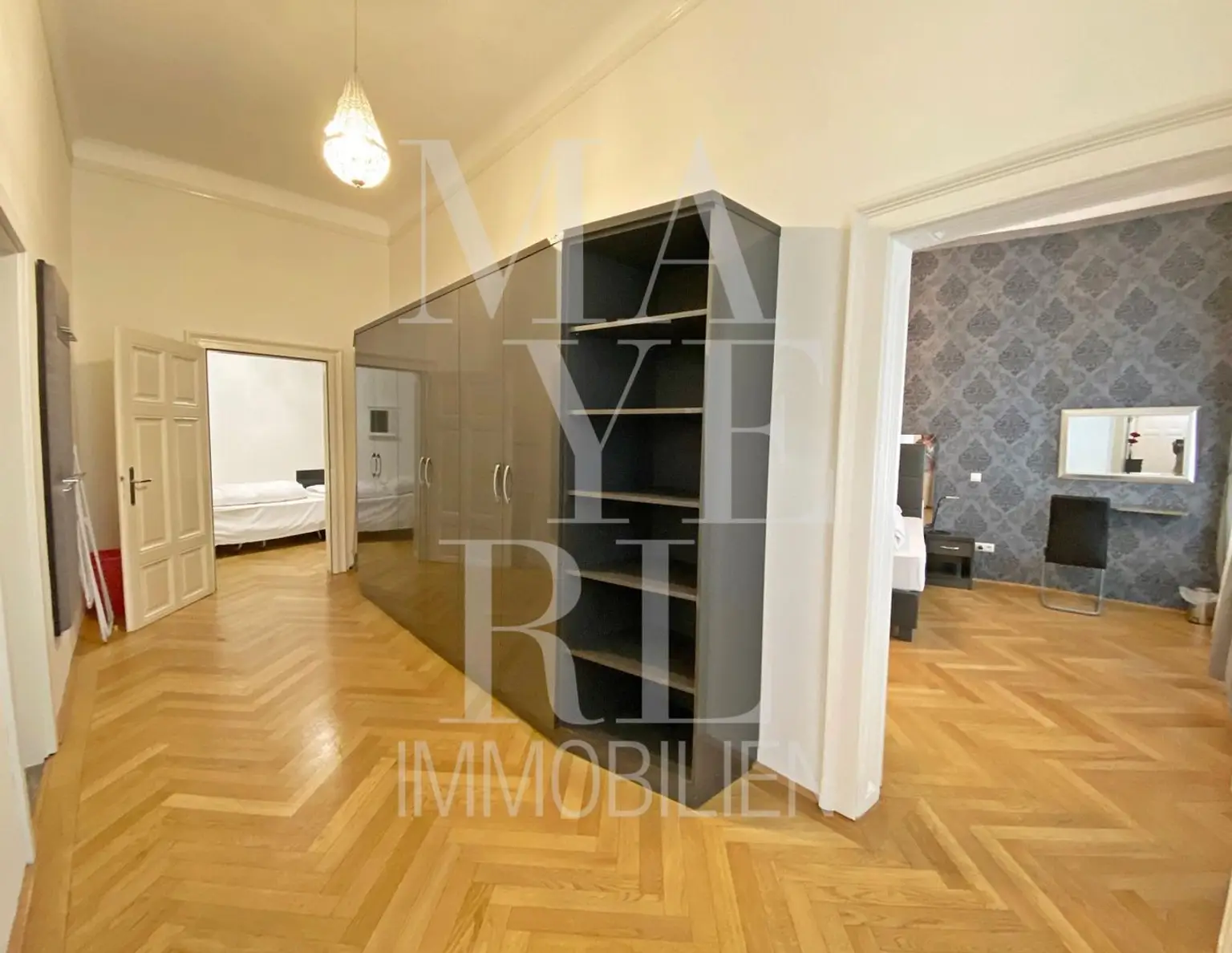 Komplett möblierte Wohnung im Zentrum / 2 SCHLAFZIMMER - ! KEINE KURZZEITMIETE !