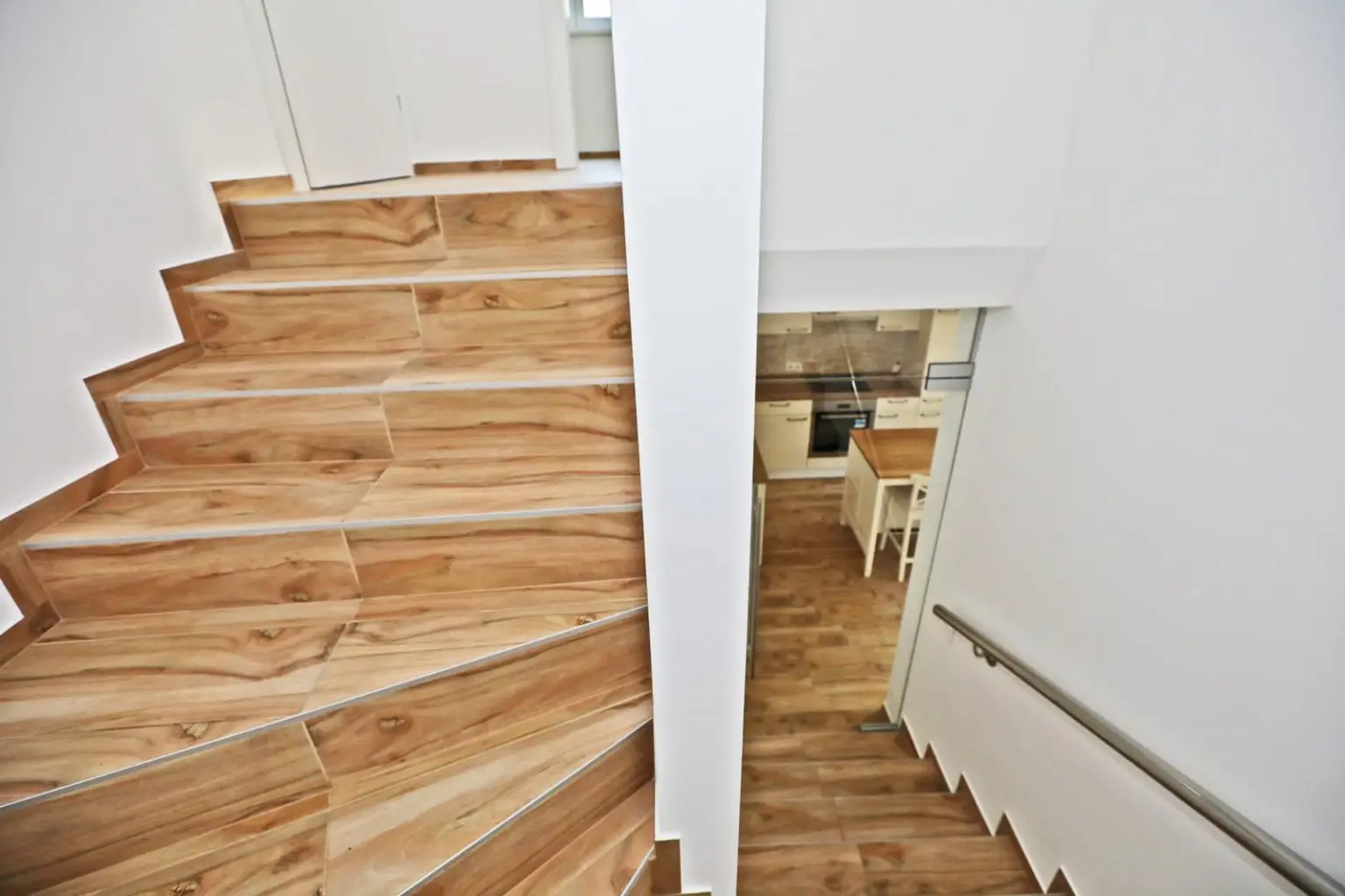 Neuwertige, moderne Doppelhaushälfte zum Verkauf