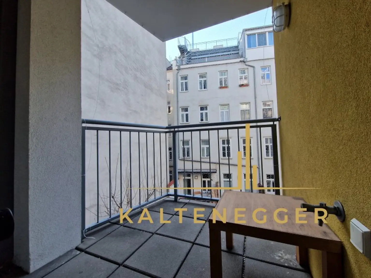 Loggia ca. 4,33 m², südwestlich ausgerichtet