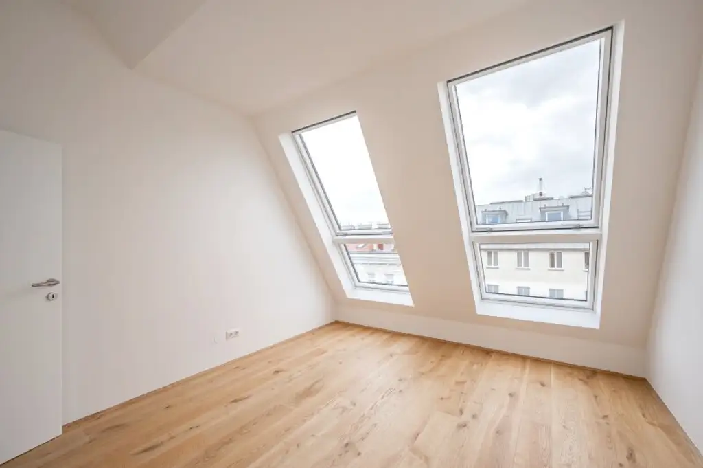 ++FonteFlats++ Fantastic 3-room attic FIRST OCCUPANCY with great roof terrace - near Hauptbahnhof/Central Station