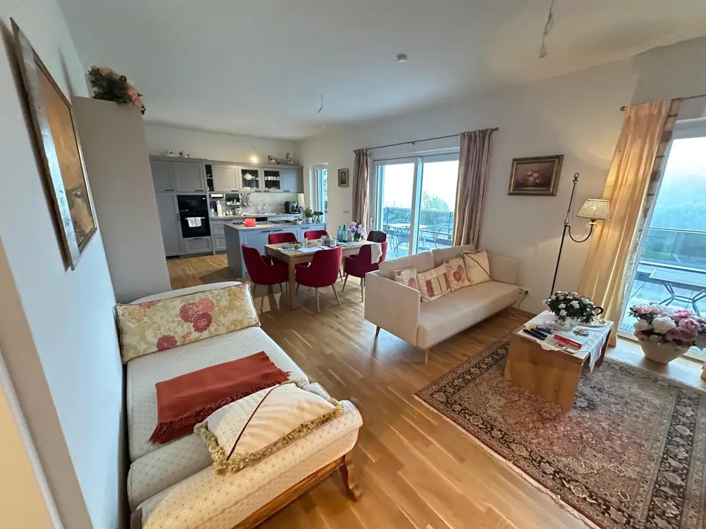 Luxus Penthouse- Wohnung mit Blick auf die Basilika Maria Trost