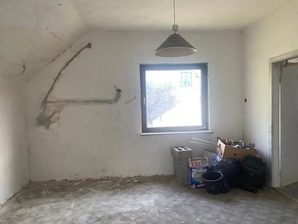 Handwerkerkönig gesucht! Abbruchobjekt, Bauland, Wiese und Wald!