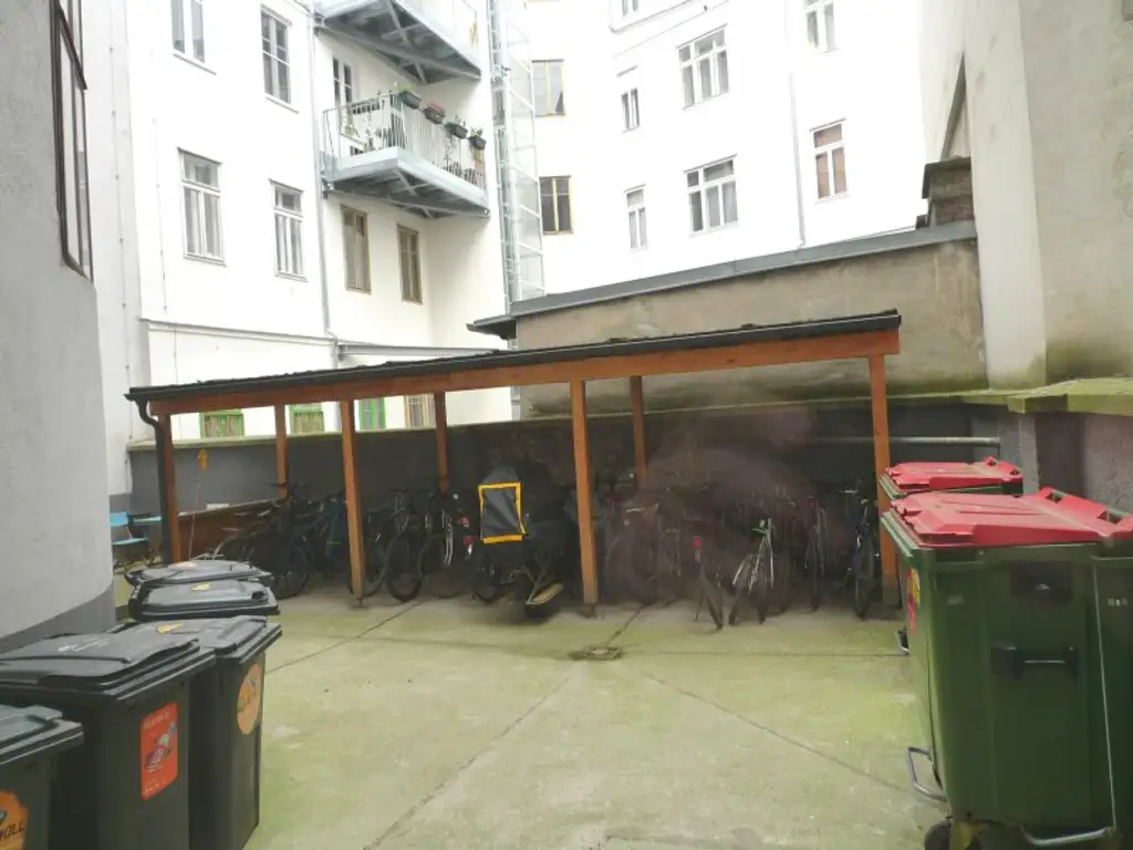 Charmante 2-Zimmer Altbauwohnung/ Nähe U2 Messe-Prater
