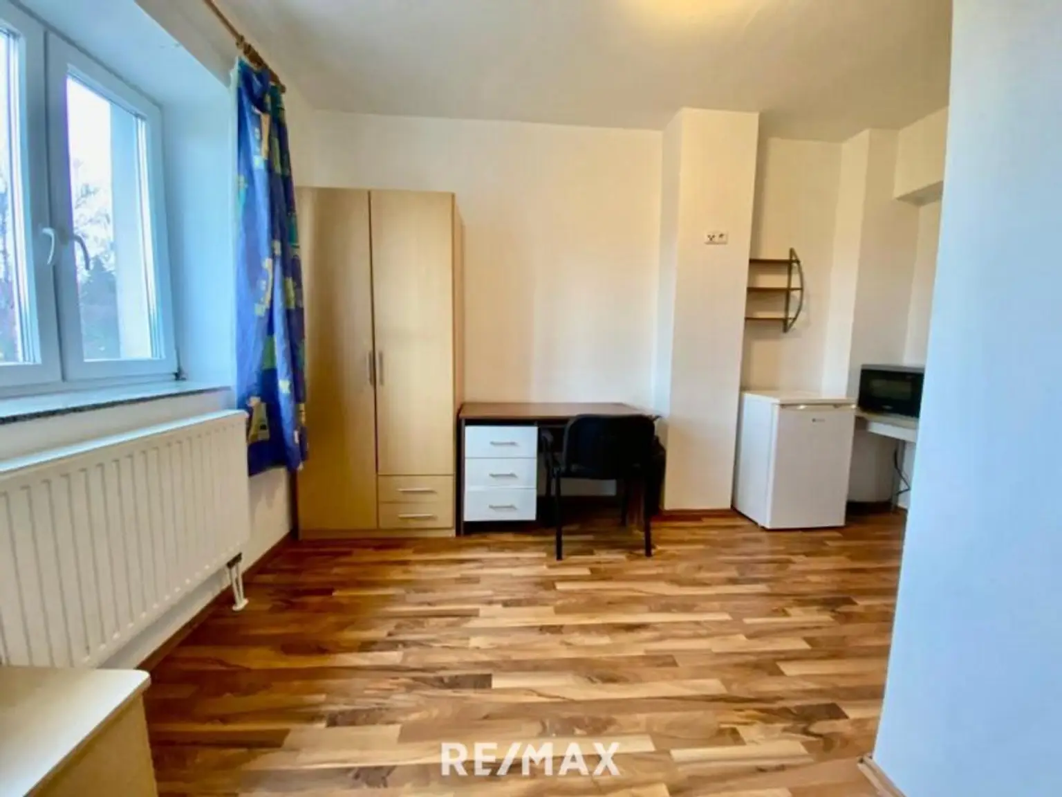 Wohn-Küchen und Schlafbereich 1