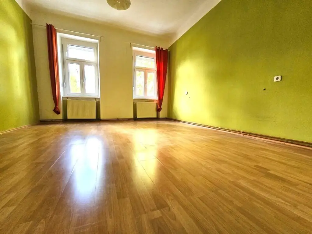 Gestalten Sie Ihr neues Zuhause – 76 m² Altbauwohnung in ruhiger Lage nahe U6