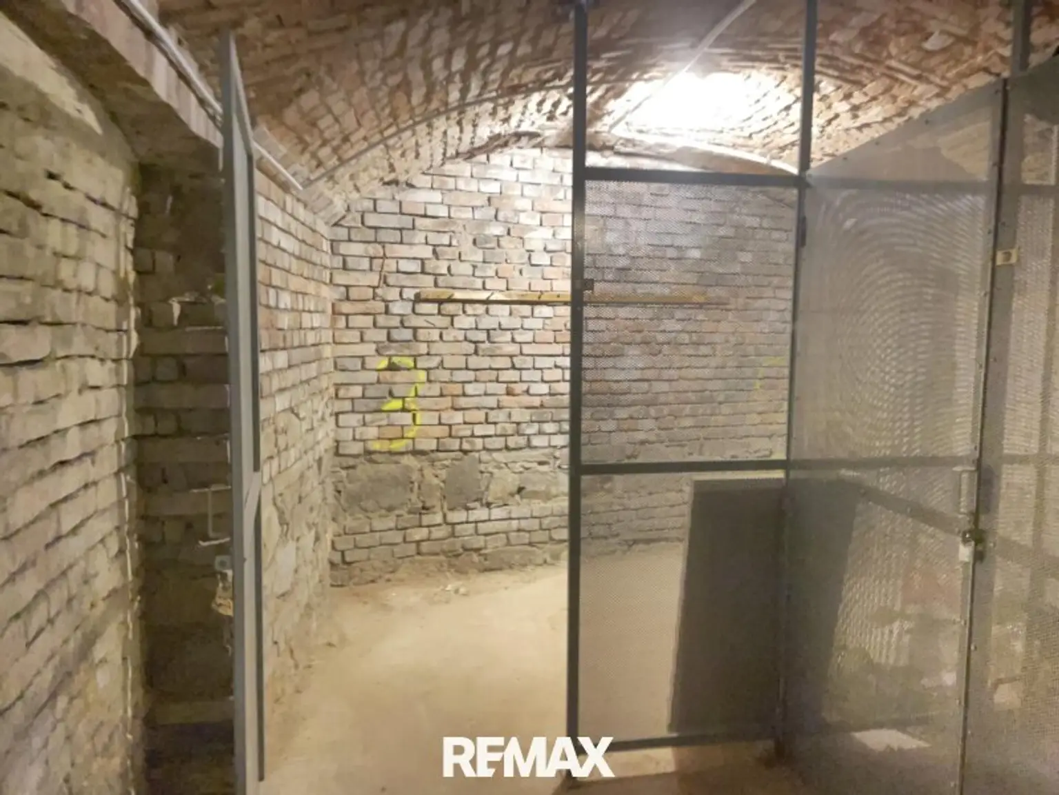 Keller/Einlagerungsraum