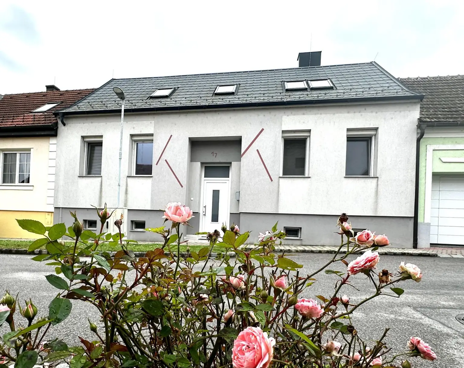 ''AuFguteNaCHBarSCHafT''