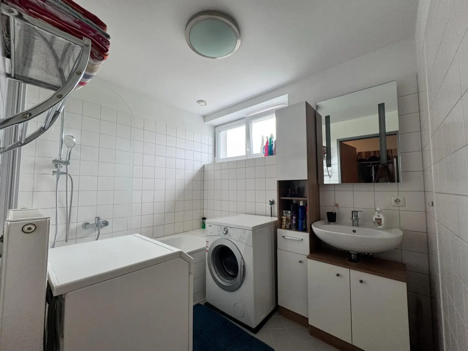 Einmalige Gelegenheit: Wohlfühlwohnung mit Klimaanlage und Balkon. Schnell sein lohnt sich! Wiesenstraße / in Gampern