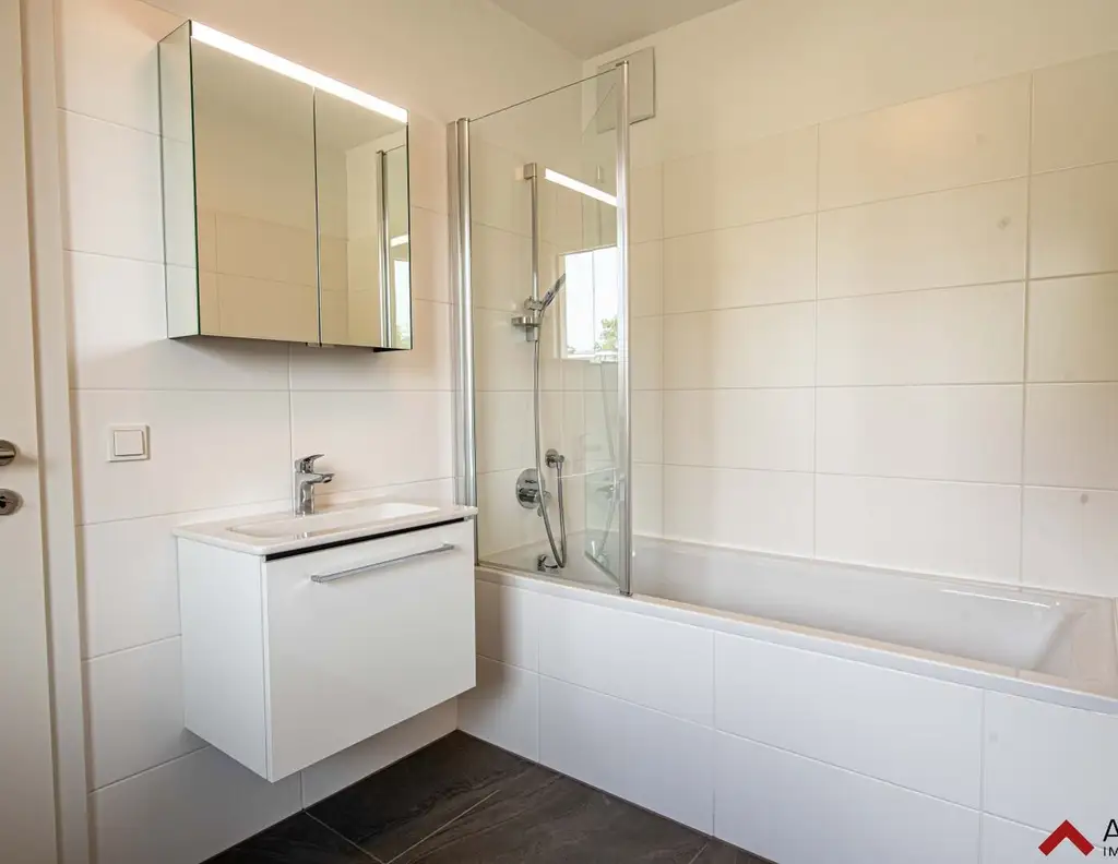 Moderne 2-Zimmer-Wohnung mit Küche und Balkon nähe JKU