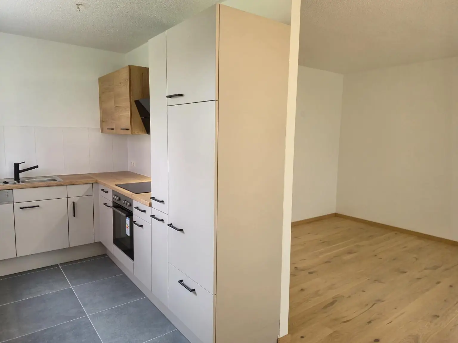 offene Küche zum Wohnzimmer