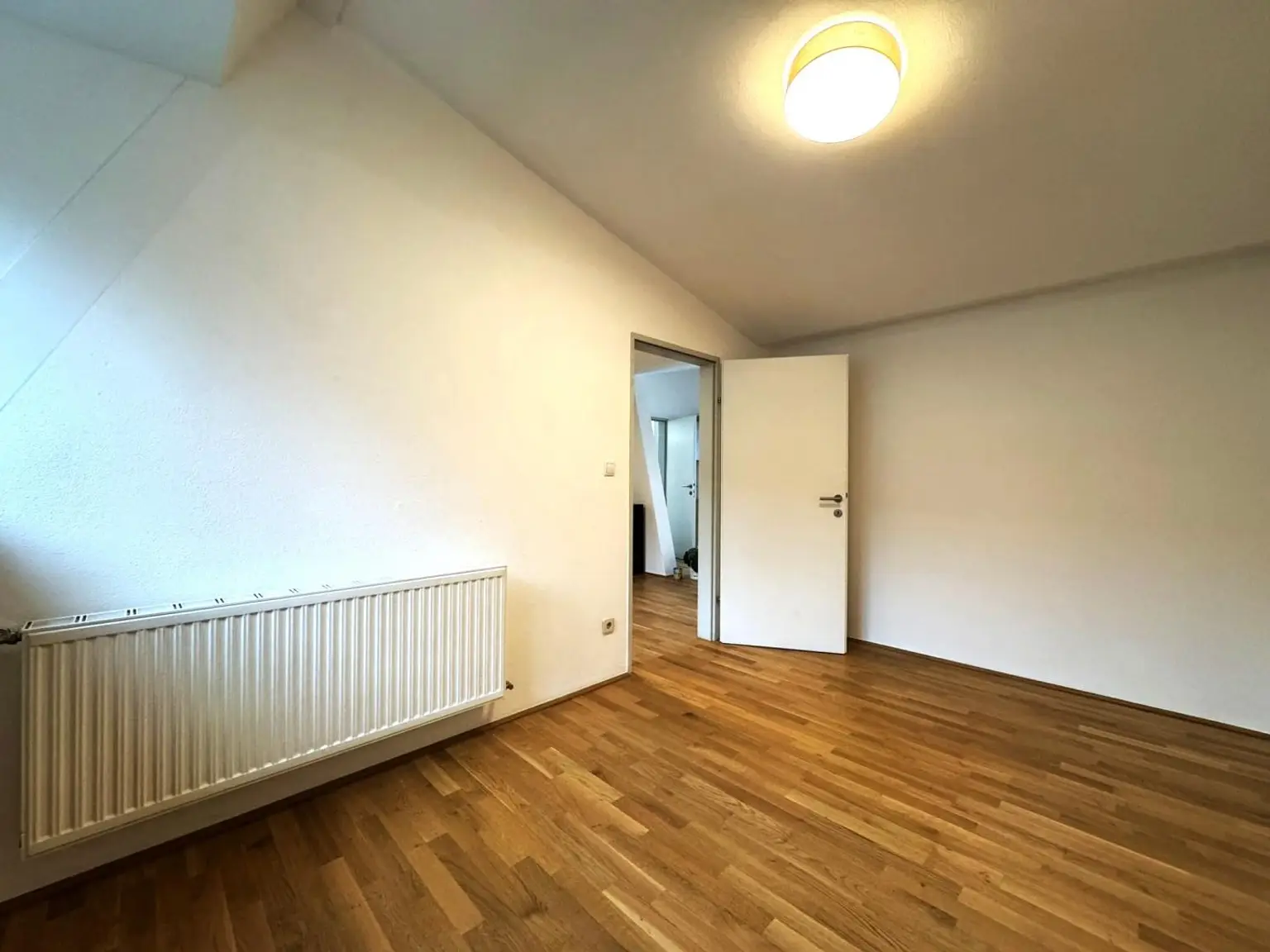 Gepflegte 2-Zimmer-Wohnung Nähe LKH und FH zu vermieten
