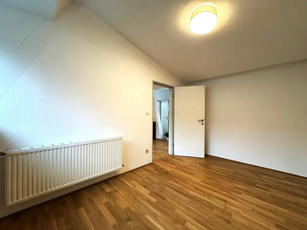Gepflegte 2-Zimmer-Wohnung Nähe LKH und FH zu vermieten