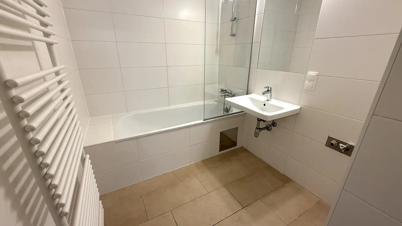 Neubauwohnung im Dachgeschoß mit 6,77m² großem SÜD-Balkon