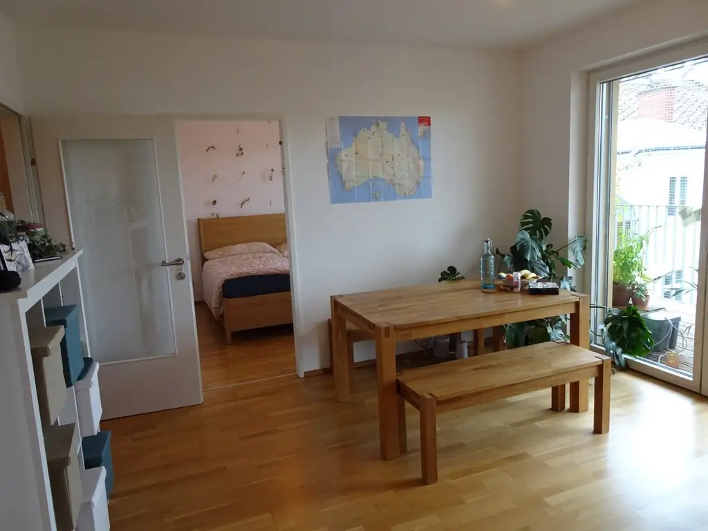 2 ZIMMERWOHNUNG MIT BALKON - RUHIGE, HOFSEITIGE LAGE