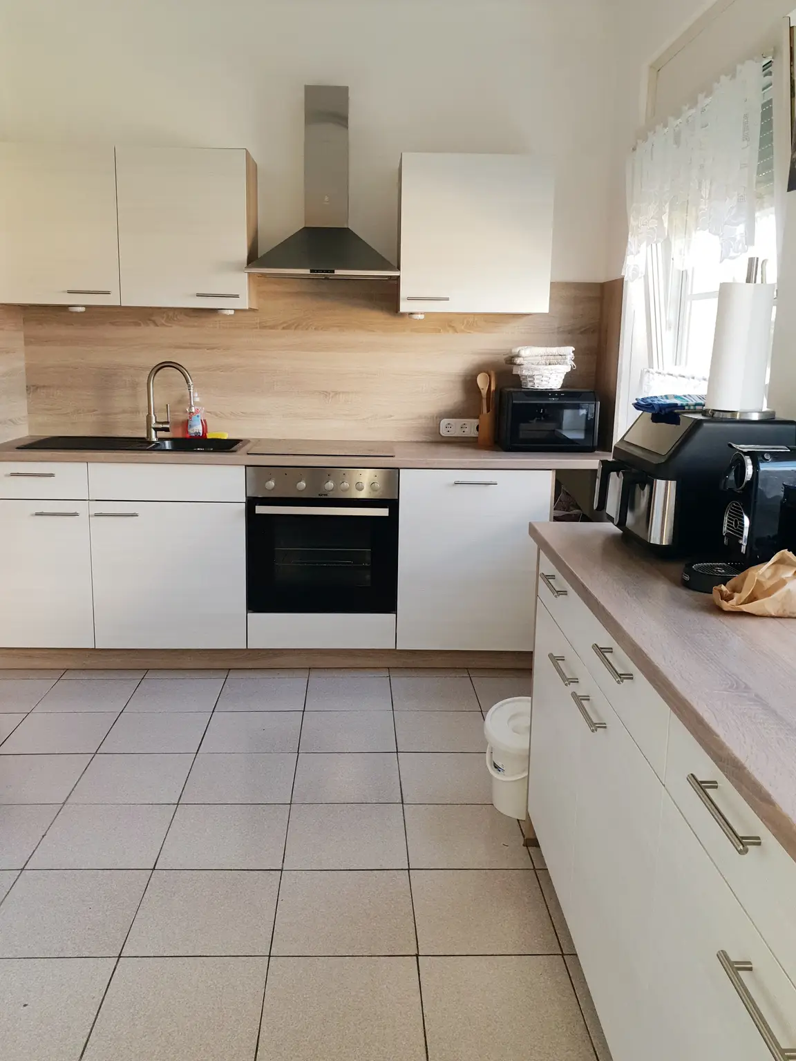 Zweifamilienhaus mit großem Garten zu verkaufen!