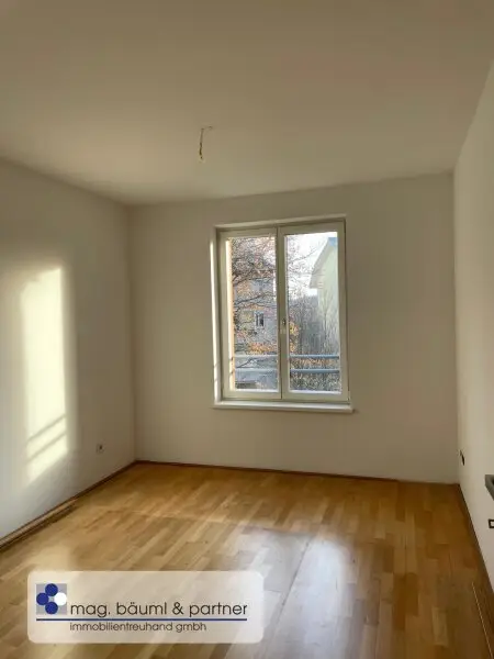 Wohnung mit Balkon und Wintergarten