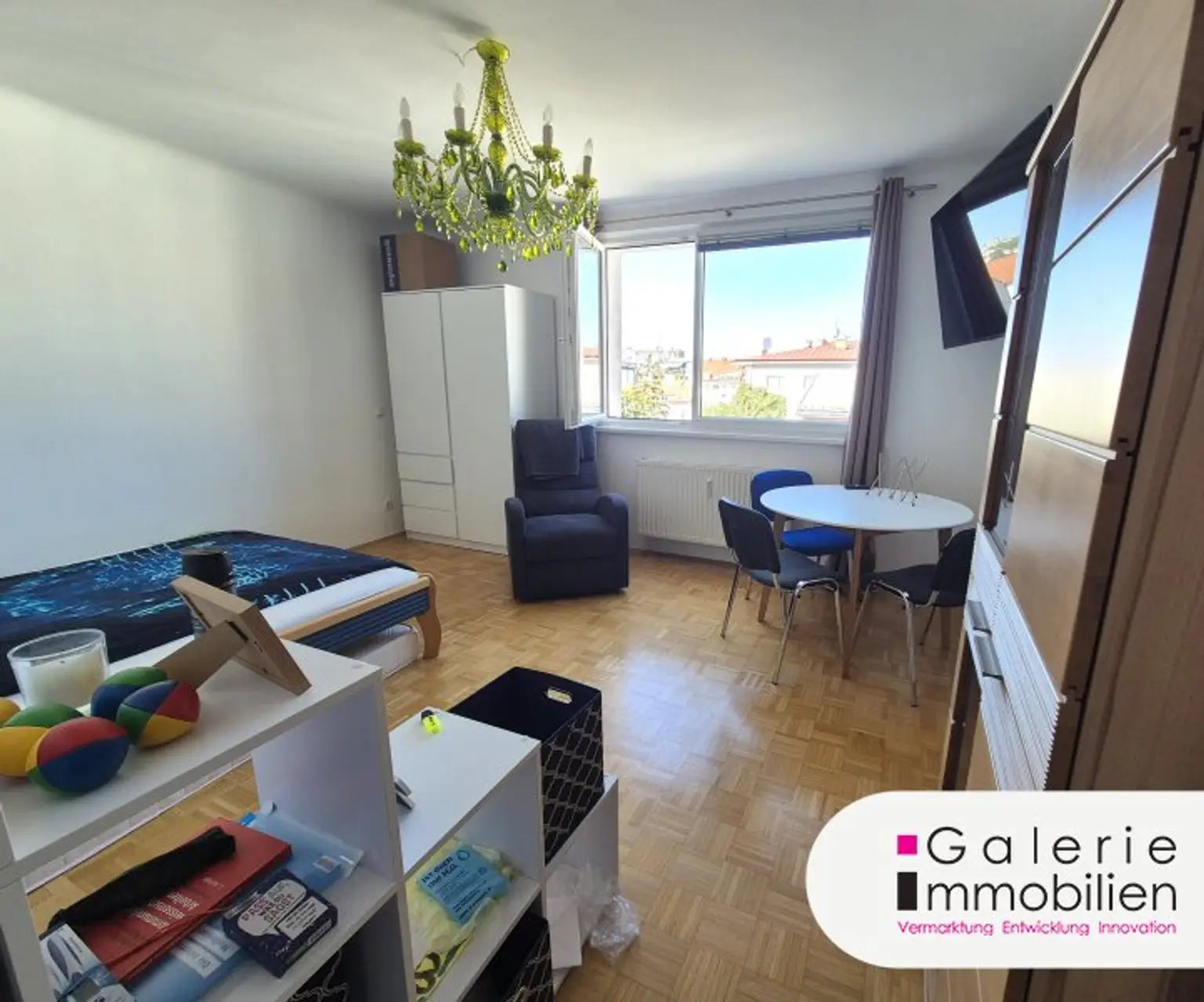 Top-Wohnung mit Loggia - zentral begehbar - Weitblick