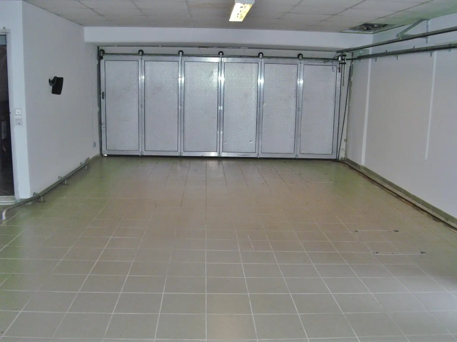 18 Garage